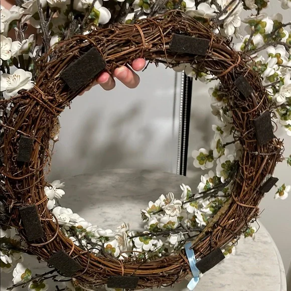 Pottery Barn Faux Plum Blossom Wreath - White - Picture 9 of 10